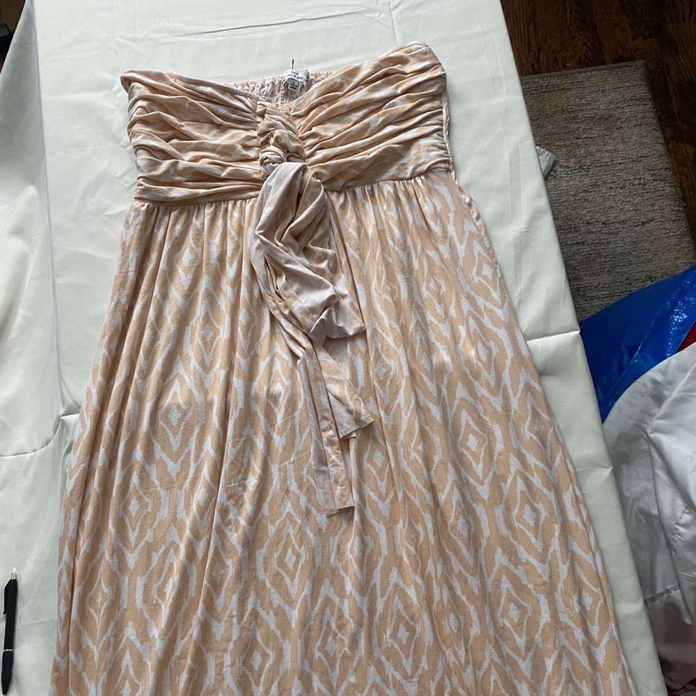 Strapless maxi